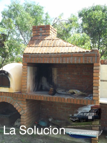 Estufas Chimeneas y Barbacoas: Churrasquera con horno en ladrillo visto